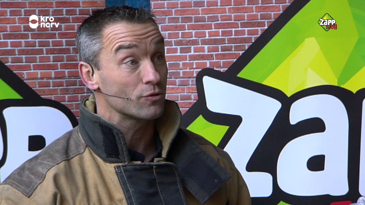 MARCO MAAS ZET ARM KLAAS IN DE FIK - Talenten #16 - MARCO MAAS ZET ARM KLAAS IN DE FIK - Talenten #16
