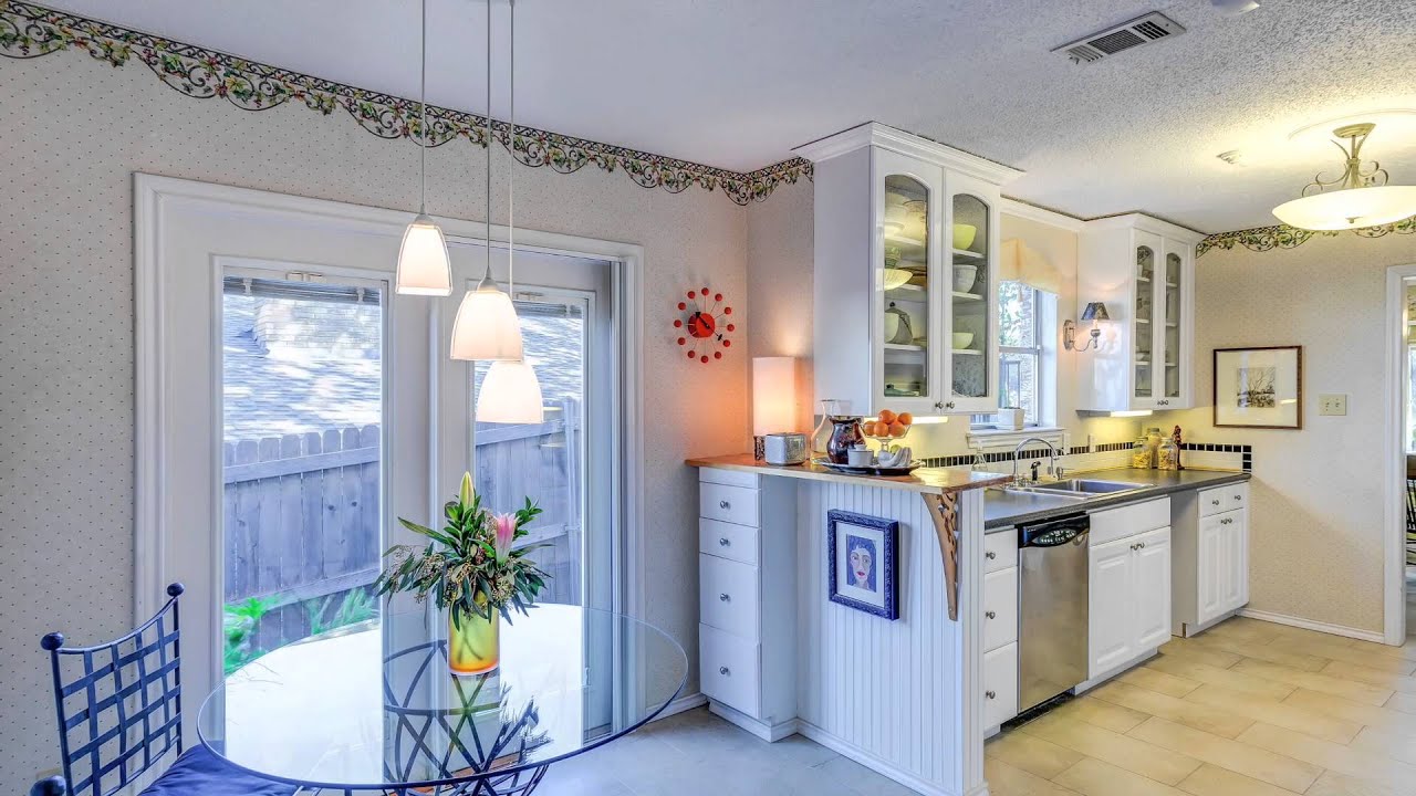 2120 Wilson Dr, Arlington TX 76011