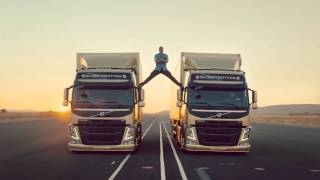 Jean Claude Van Damme desafia a morte em comercial de caminhão da Volvo!