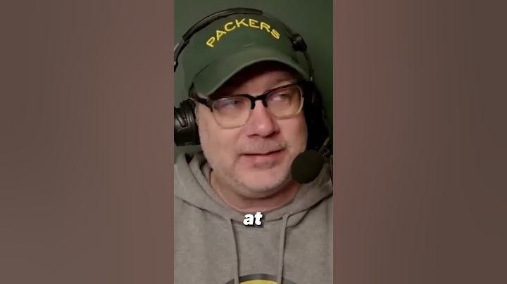 Packers fan LOSES IT 😭😂