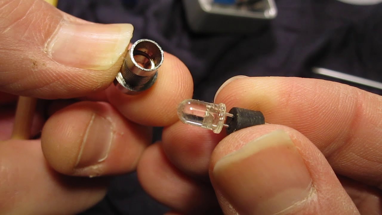 Keeley Compressor LED repair - YouTube