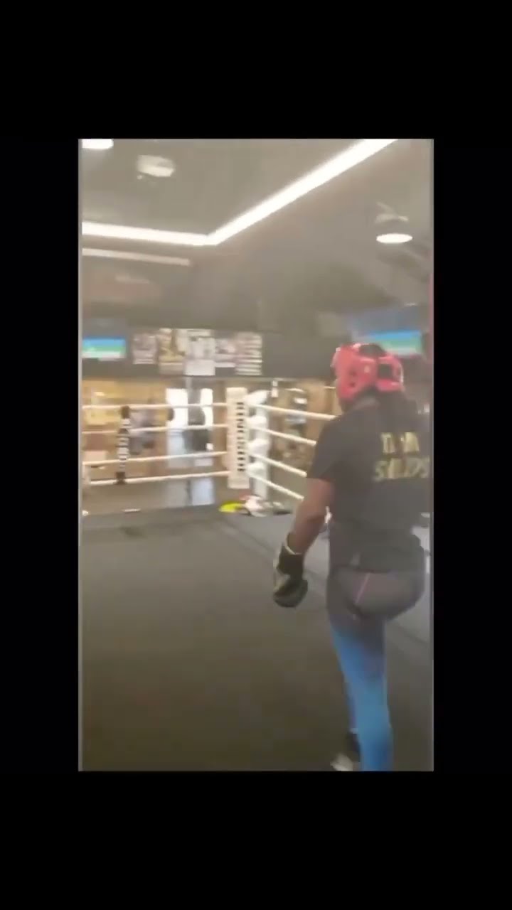 Re: [問卦] 拳擊靠得是技巧 男生拿不到絕對優勢吧?