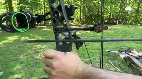 QAD Ultrarest Hunter drop away rest in slow motion