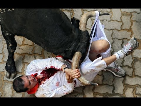 Забеги с быками. Первый Bull Run - 7 июля Сан-Фермин 2016. San Fermín.