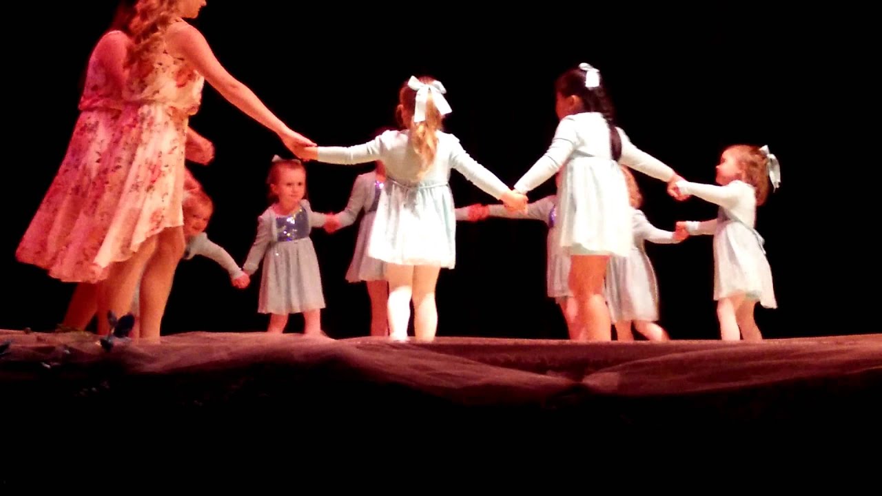 3 year old Ballet recital - YouTube