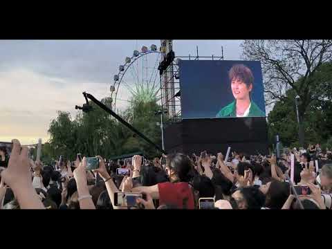 張遠成都歡樂谷《嘉賓》萬人合唱現場