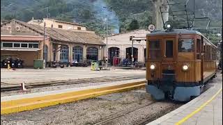 The Soller Train Arriving At Soller Station On A Cloudy Morning In October 2023 - Soller, Mallorca