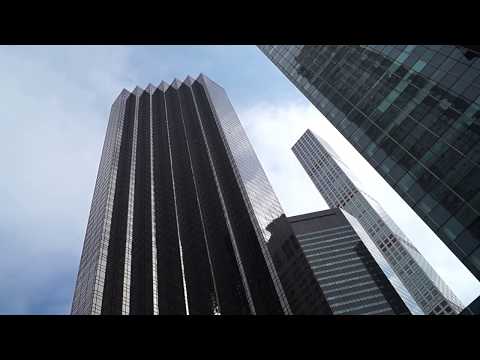 Видео: В Ню Йорк НЛО паркира до Trump Tower - Алтернативен изглед