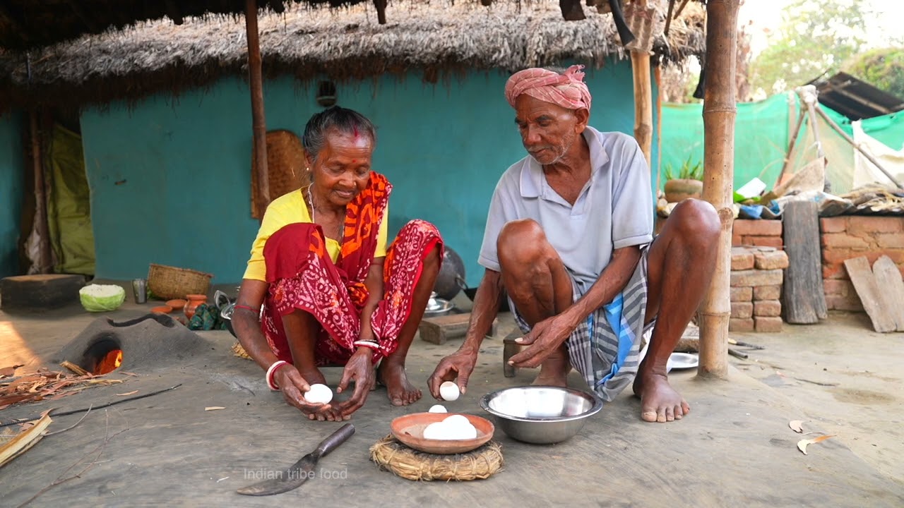 SAND STEAMED CABBAGE EGG CURRY | village style cabbage with egg steamed curry cooking and eating |