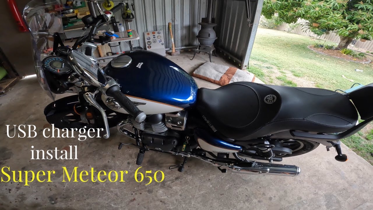 Super meteor 650 - Usb charger installation, the economical way.