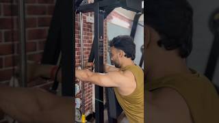 Reverse Pec Deck Fly #reardelts #shoulderworkout #shortvideo #shorts
