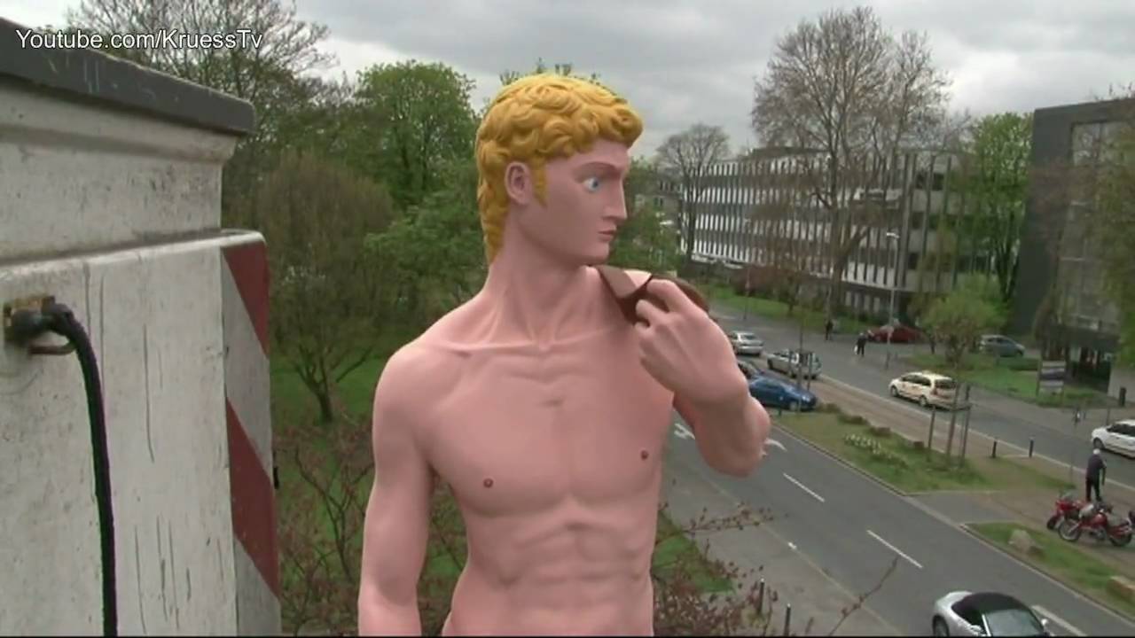 Duisburg Nackter Mann im Kantpark duisburg germany