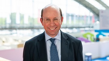 Alexander Perl, EHA 2019 – The Phase III ADMIRAL Trial