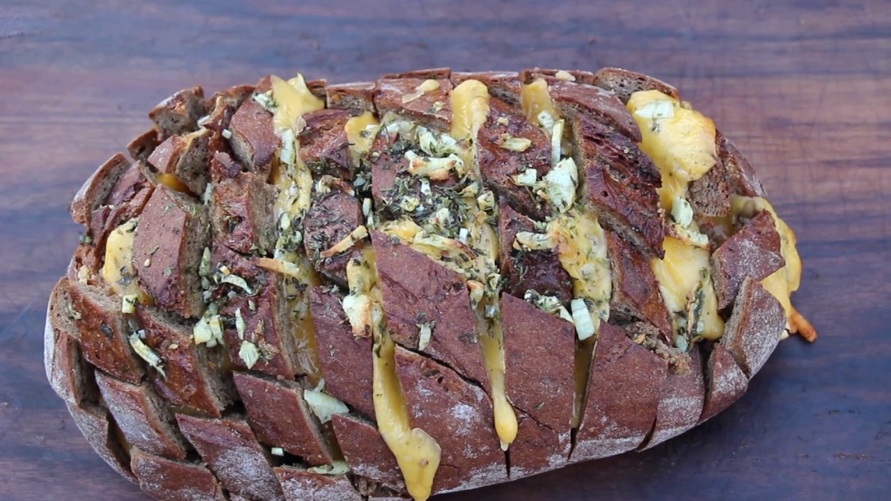 Garlic Cheddar Fall Apart Bread english Grill and BBQRecipe