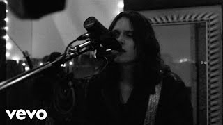 Tyler Bryant & The Shakedown - Loaded Dice & Buried Money (Live From Sputnik) chords
