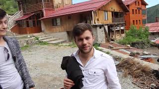 Yildiray Çinar Uzungölün Teras Tepesi̇ Yolunda Resimi