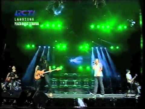 CLEAR Indonesia - Konser #AyoIndonesiaBisa Ungu - Seperti Bintang