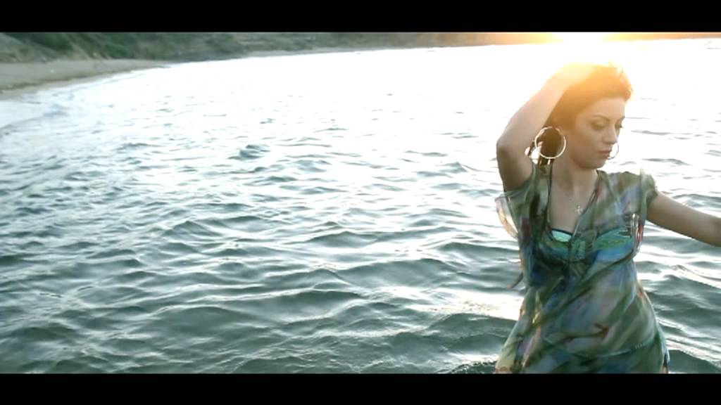 Mikdat Akbulut   Ben Bir Garip Adamım klip