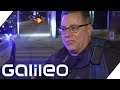 Der Tatort-Filmer: Der riskante Job eines Nightcrawlers | Galileo | ProSieben