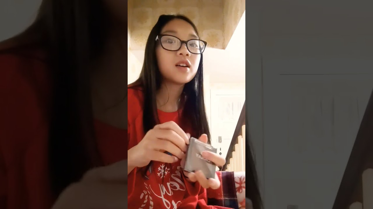 DAY 23 of opening my advent calendar #christmas #makeup #adventcalendar #unboxing #contour #shorts