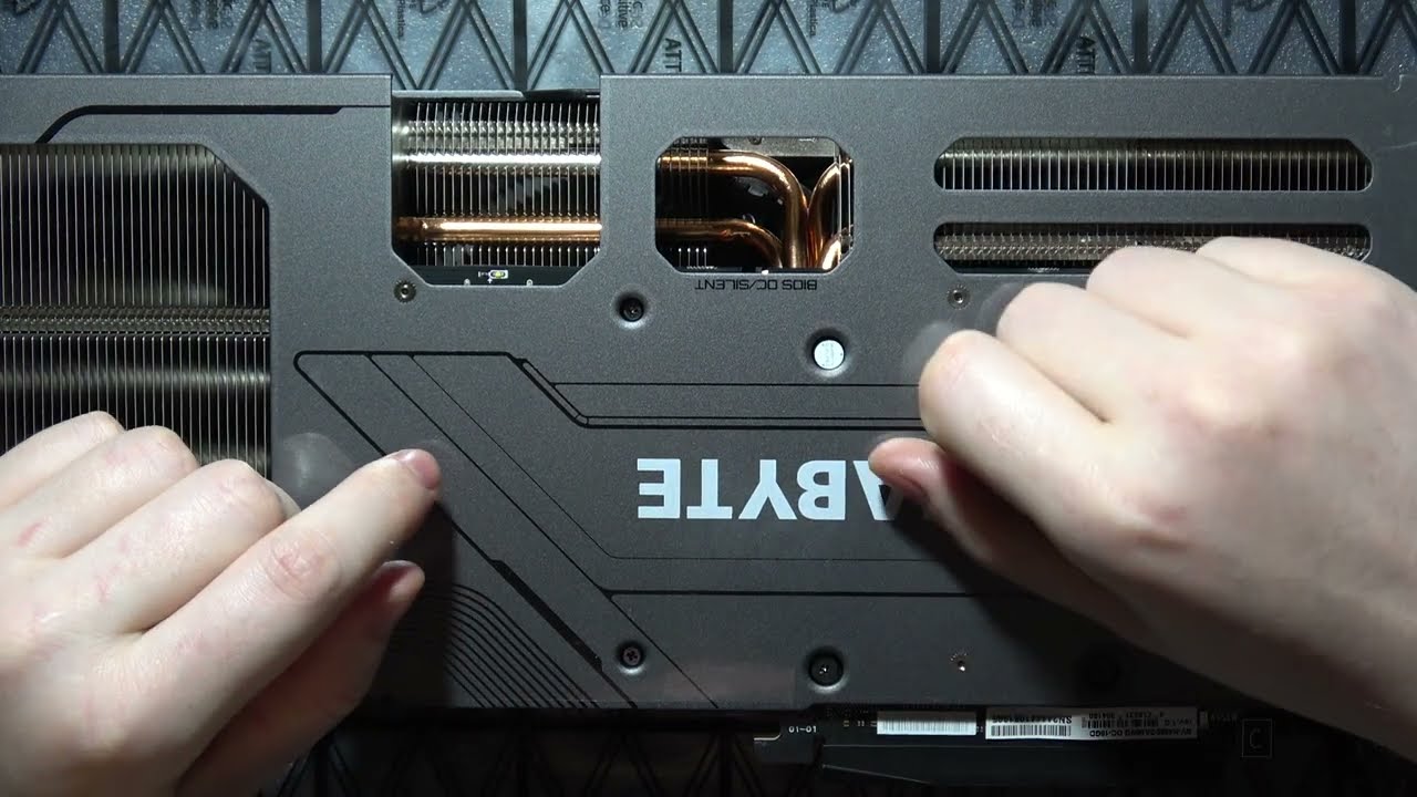 Gigabyte GeForce RTX 4080 SUPER: What Does BIOS OC/SILENT Means