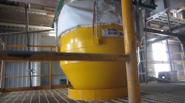 DSH 3 Hopper loading Soybean meal