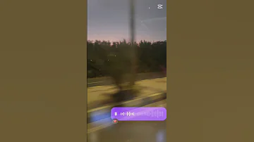 حبيبي عنيا بدمع انا بسمع 