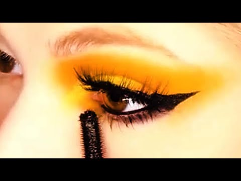 ASMR 💕 Gorgeous Summer Eye Makeup, Up Close Tutorial, Makeup Artist Ashlyn, Tingly with Soft Whisper