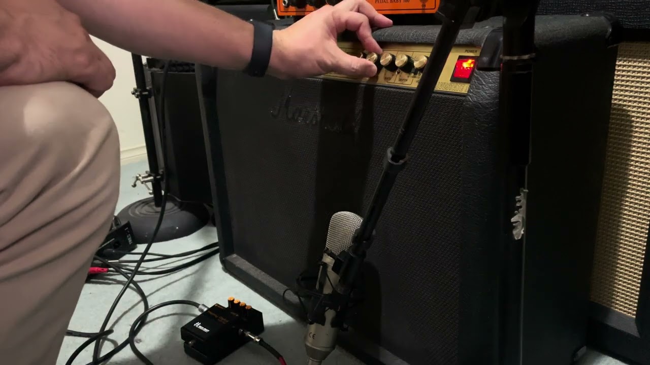 Marshall Valvestate s80 8240 combo, Boss Heavy Metal HM-2w - YouTube
