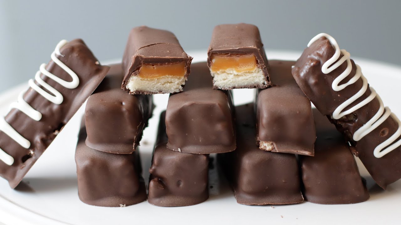 Giant Chocolate Caramel Cookie Twix Bars Recipe