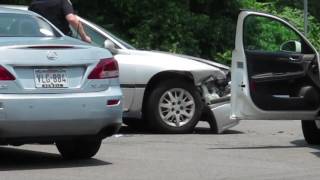 Raw Video: Two Car Crash in Nashville