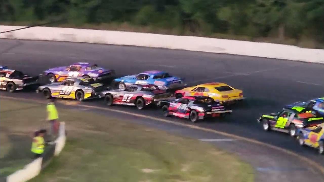 Mahoning Valley Speedway Street Stock Feature 81322 YouTube