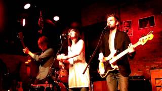 Hudson River performed by Native Run at the Evening Muse