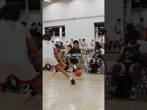 Bag deep … 🧳 #basketball #fyp #highlights