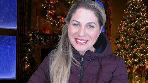 Using ManyCam to add an animated background to your online classroom.