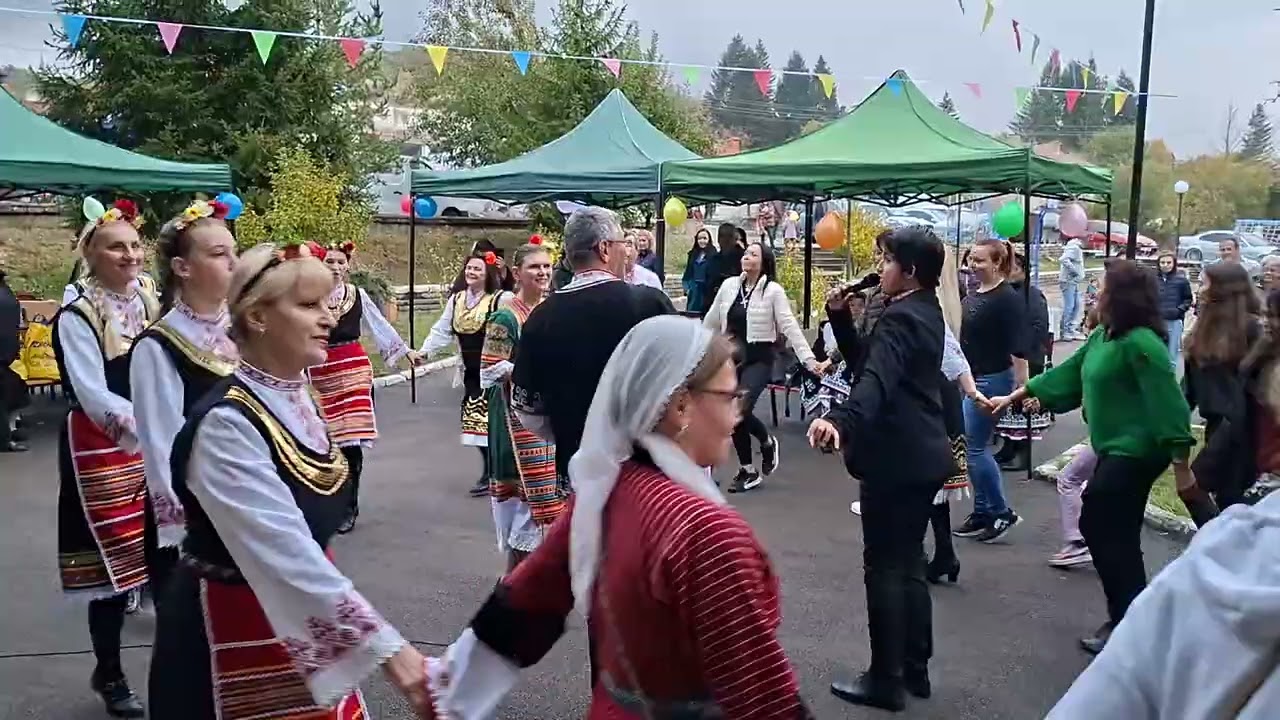 Граовско хоро за Петковден в Негушево 