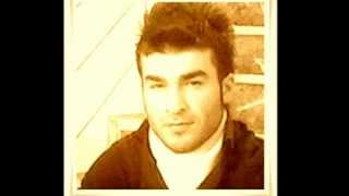 Ben Seni̇ Kocaman Bi̇r Yürekle Sevdi̇m...