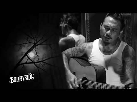 Video Di Bawah Bulan (Akustik)