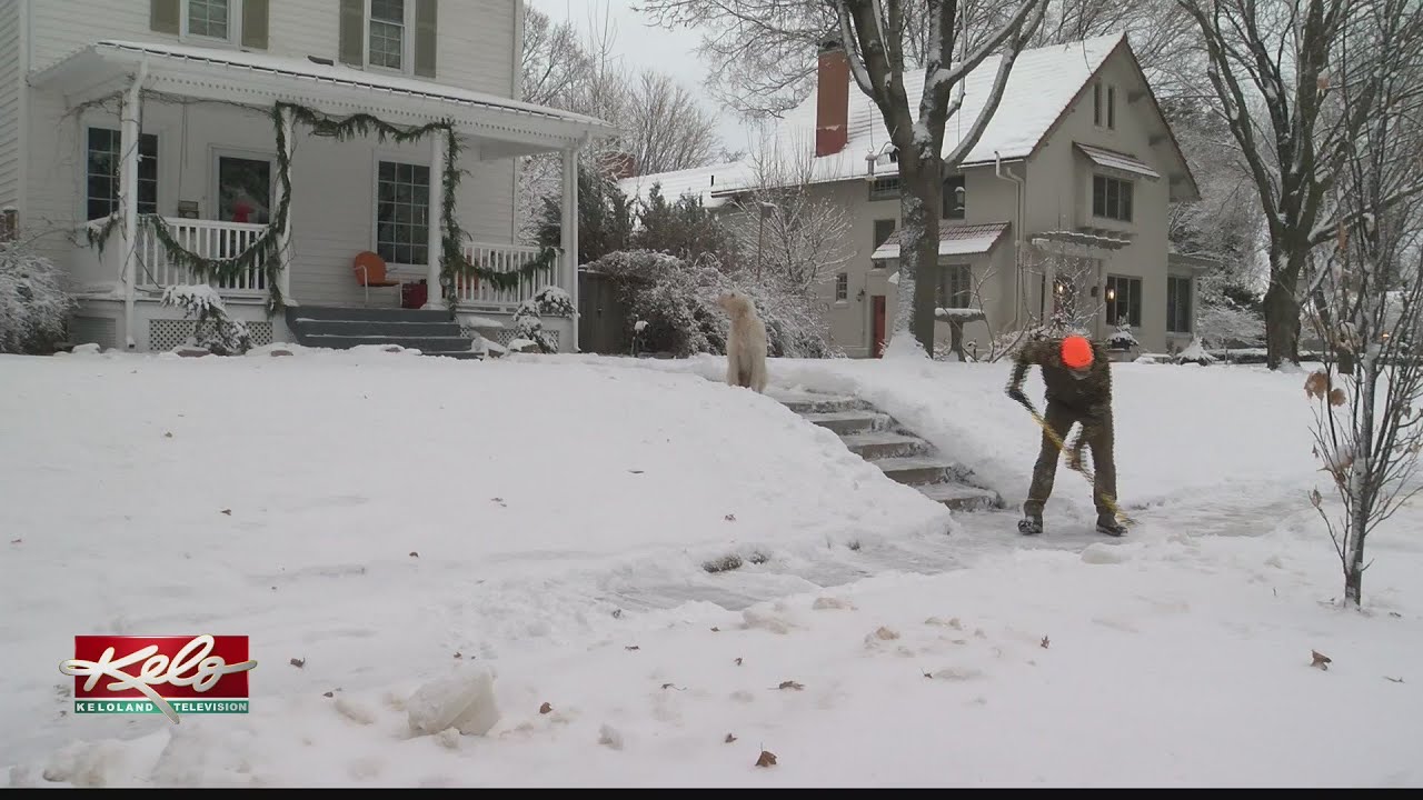 Cleaning up after several rounds of snow - YouTube