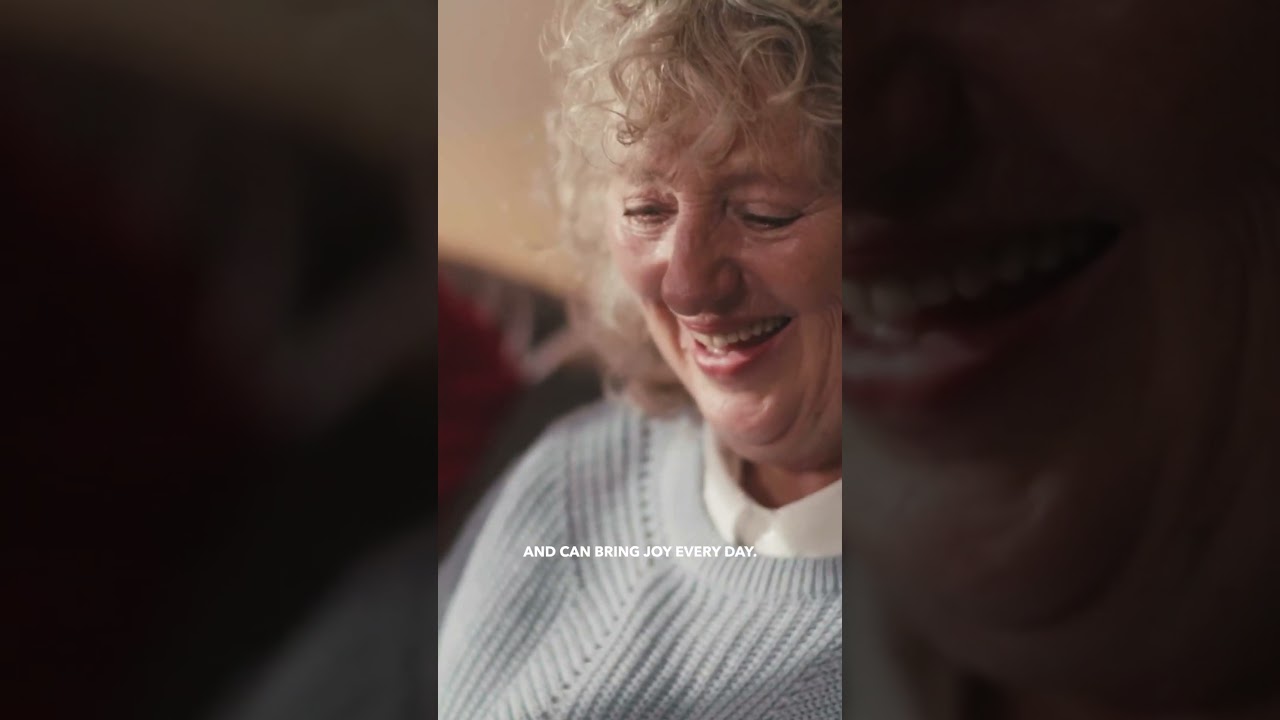 FRAMEO wifi digital photo frame