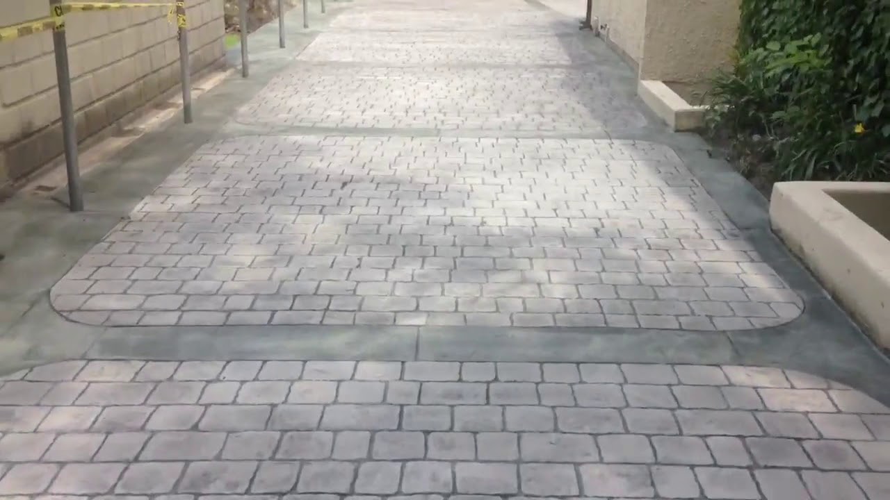 Set In Stone of New England and Ray's Carpentry: Providence RI Driveway