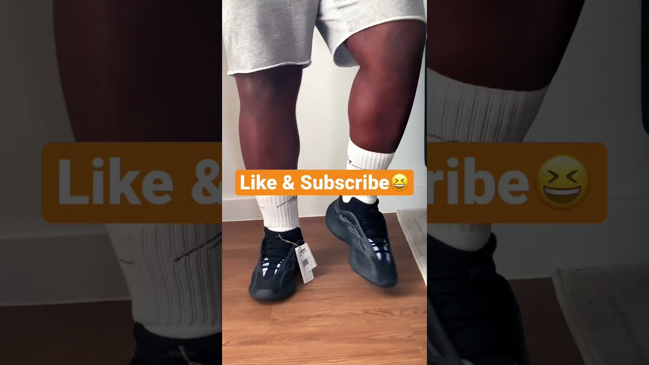 YEEZY 700 v3 DARK GLOW #SHORTS | メンズファ 