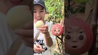 গাছের আঙুরে পরিণত হয়ে তুলে খাওয়া হয়।