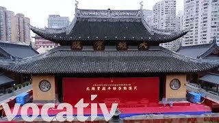 Shanghai's 2,200-Ton Jade Buddha Temple Moved 100 Feet