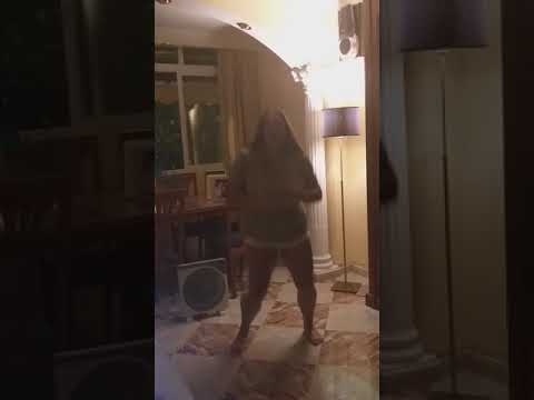 Gordita bailando #2 - YouTube