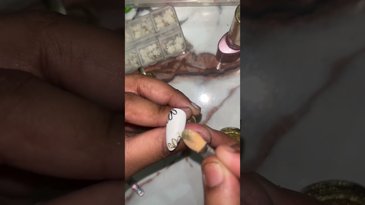 Trending cateye art ✨♥️#youtubeshorts #nails #tutorial #viralshort #nailart