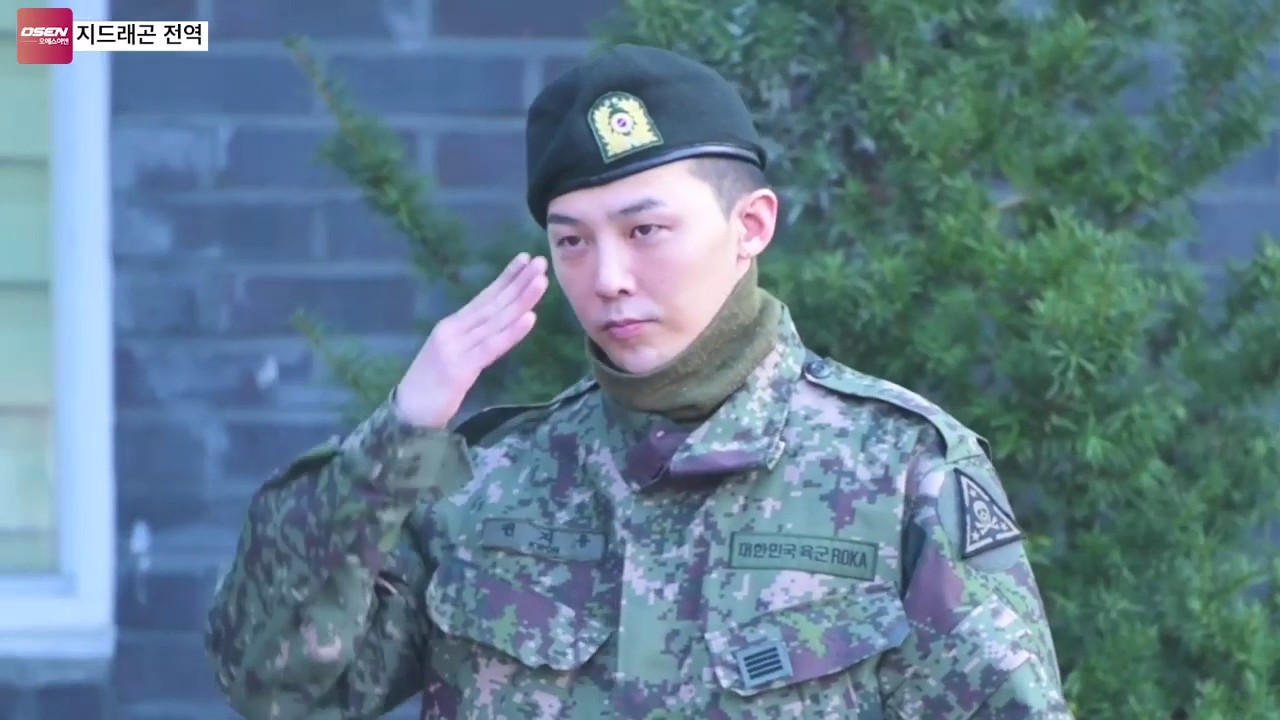 Kwon Ji-yong Military Photo