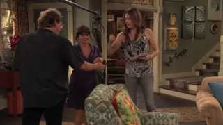 Hot in Cleveland Blooper: Valerie Bertinelli's Adorable Flubs