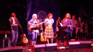 Cayamo 2017 - Emmy Lou Harris - Darlin' Kate - "...slip the bonds of earth"