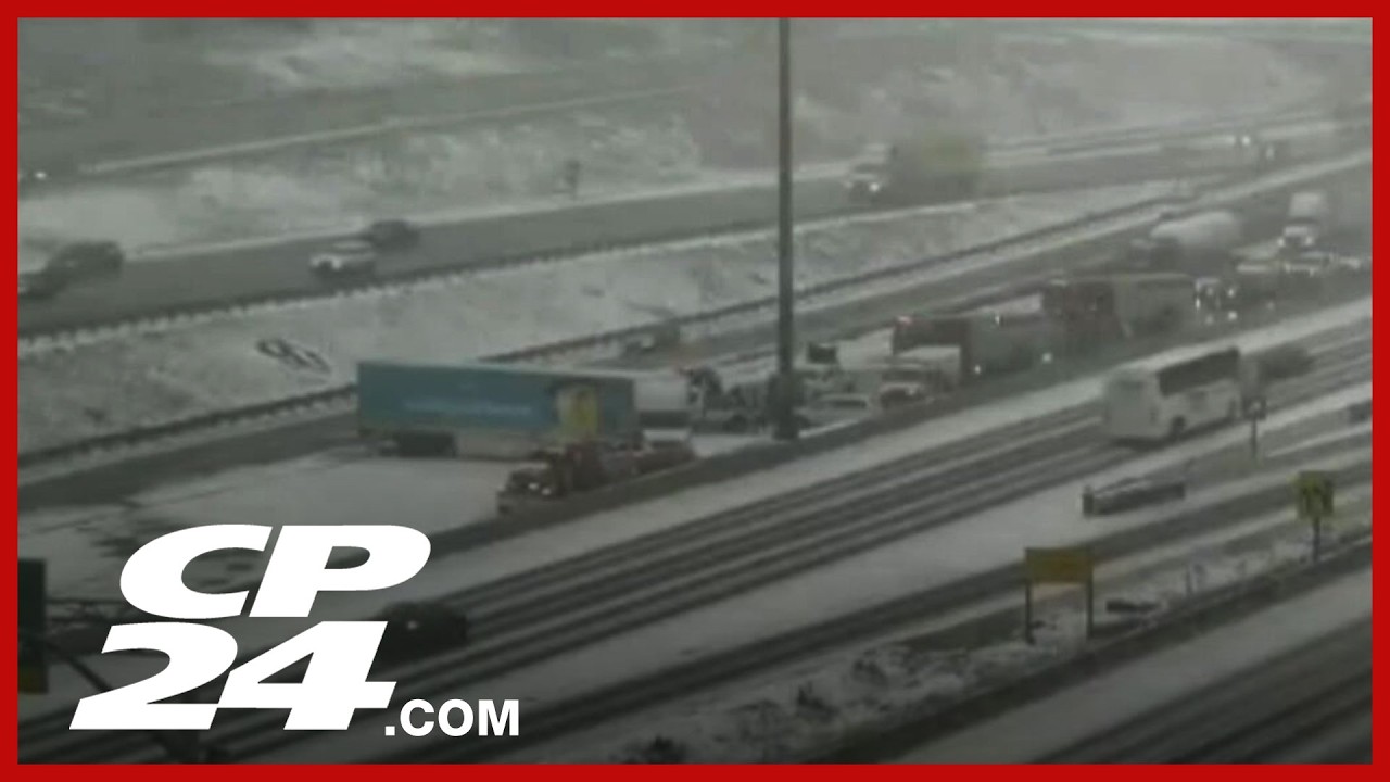 Jackknifed tractor trailer blocking lanes on Highway 401 - YouTube